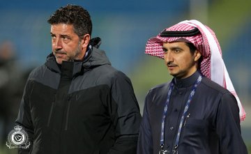 قرار فيتوريا يُقلق النصراويين قبل مواجهة العين