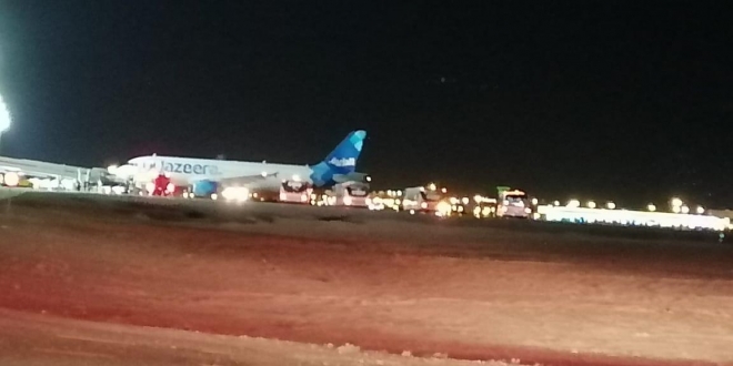 صورة هبوط اضطراري لطائرة كويتية بمطار تبوك.. ومصادر “المواطن”: الدخان السبب