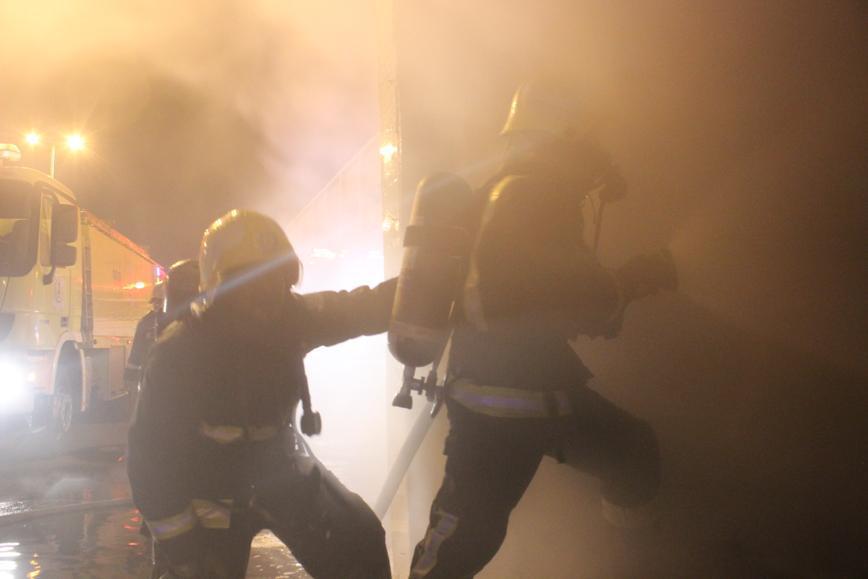 إخلاء 9 أشخاص بحريق شقة في مكة المكرمة