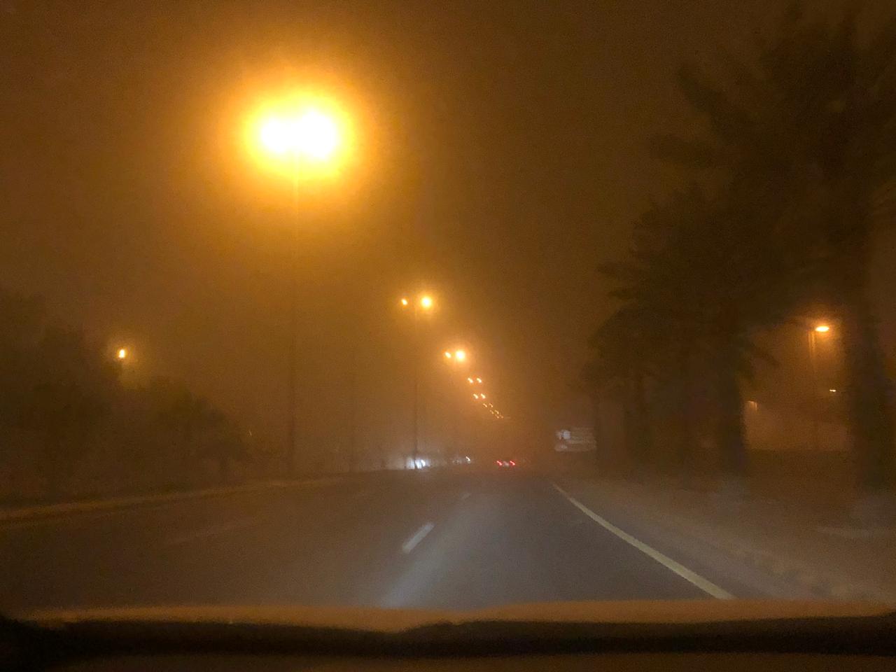 فيديو.. العاصمة تحت العاصفة وتعليم الرياض يعلق الدراسة