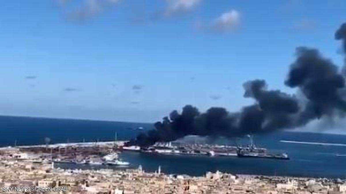 فيديو.. الجيش الليبي يستهدف سفينة تركية محملة بالأسلحة