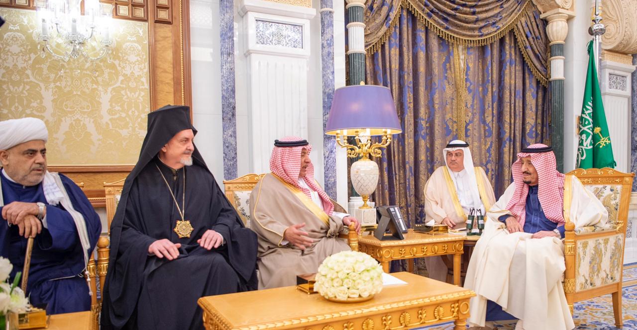 الملك سلمان يستقبل أمين مركز الملك عبدالله للحوار بين أتباع الأديان