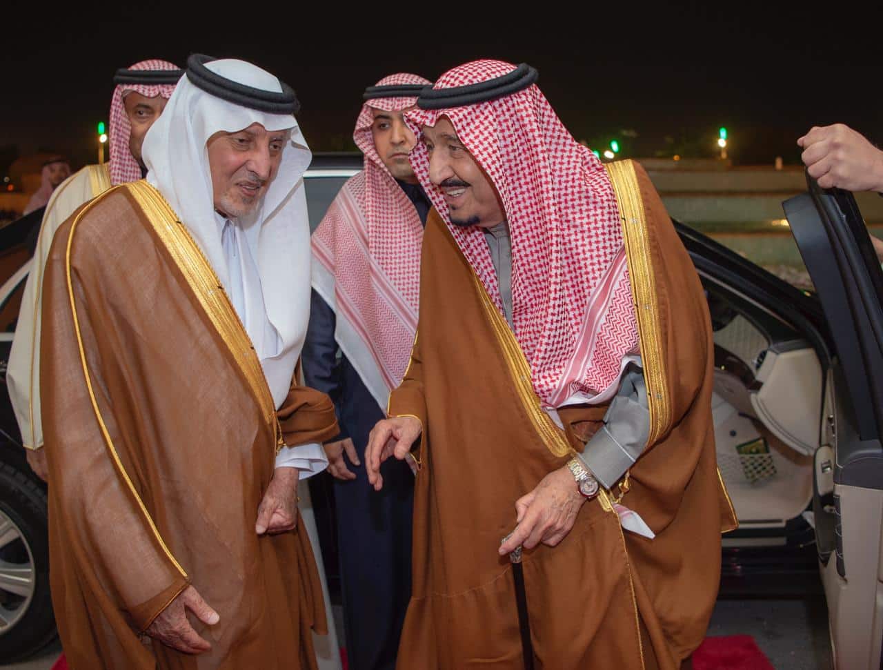 الملك سلمان يصل ميدان كأس السعودية للفروسية