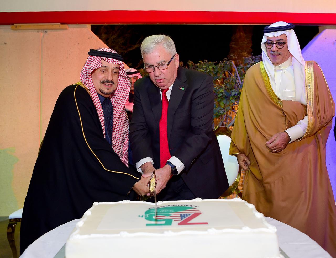 أمير الرياض يشرف حفل سفارة الولايات المتحدة الأمريكية