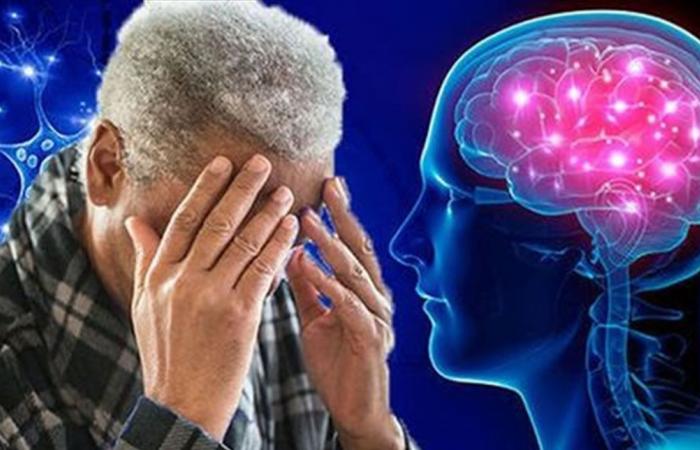 4 اختلافات بين ضعف الذاكرة المرتبط بالعمر والخرف