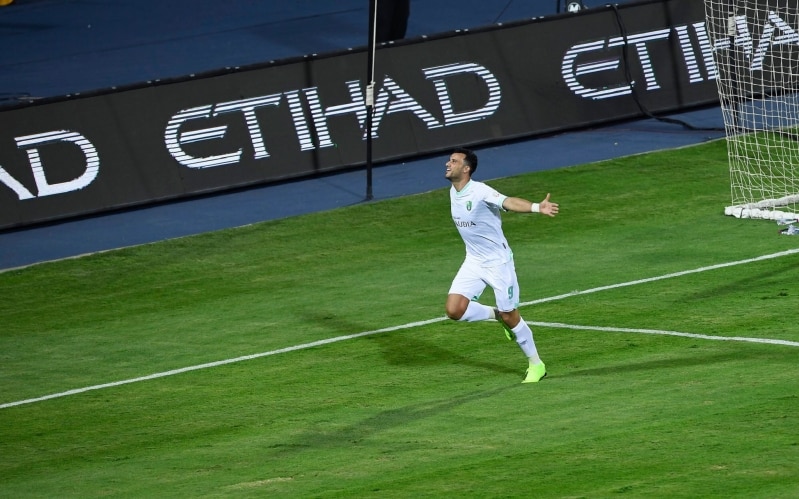السومة في مباراة النصر والاهلي