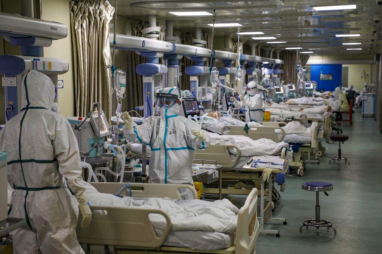 إصابة أكثر من 1700 عامل طبي بـ كورونا في الصين 