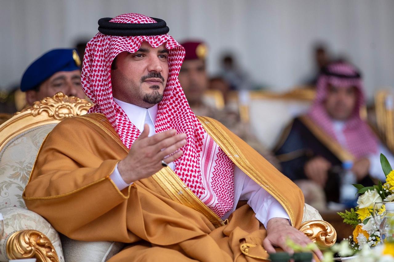 صور.. وزير الداخلية يرعى تمرين “القبضة 3” بمشاركة طيران الأمن