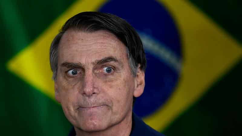 رئيس البرازيل: لا للكمامة !