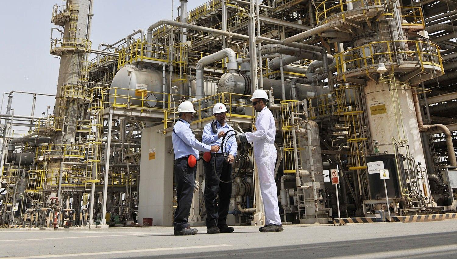 بعد أرامكو .. البحرين قد تبيع حصة من أصول النفط
