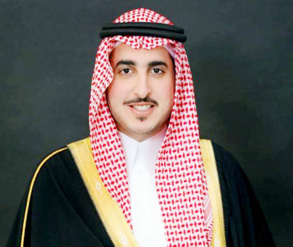 أمير الجوف يعزي مواطنًا فقد 9 من أفراد أسرته ويشكره على الاكتفاء بالعزاء هاتفيًا