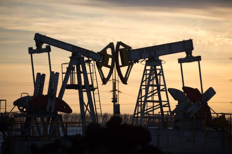 مسؤول روسي: الرياض وموسكو قريبتان للغاية من صفقة النفط