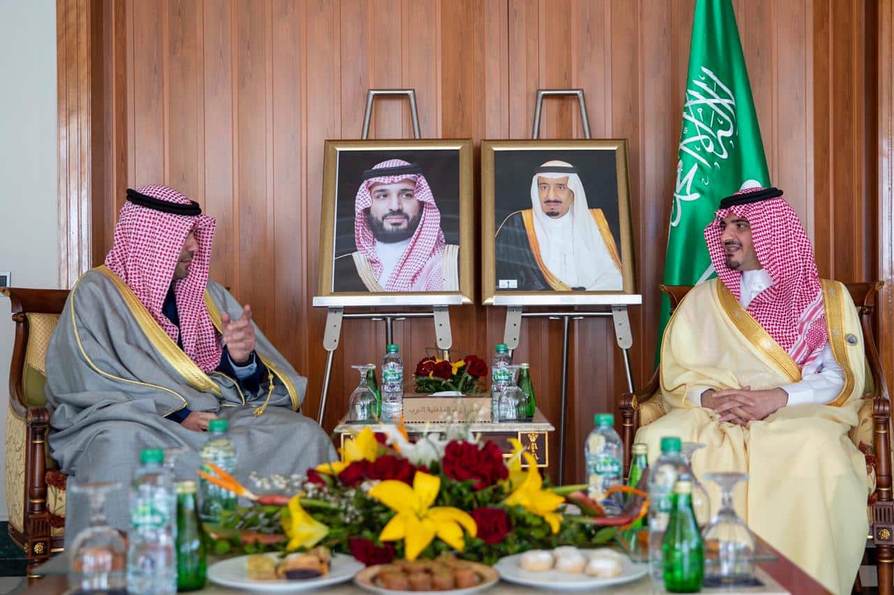 عبدالعزيز بن سعود يبحث آخر المستجدات مع وزراء داخلية 4 دول
