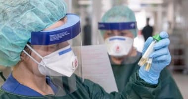 الكويت تسجل 295 إصابة جديدة بفيروس كورونا
