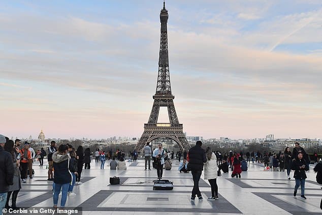 فرنسا تخطط لقرار تاريخي بشأن باريس مدينة النور 