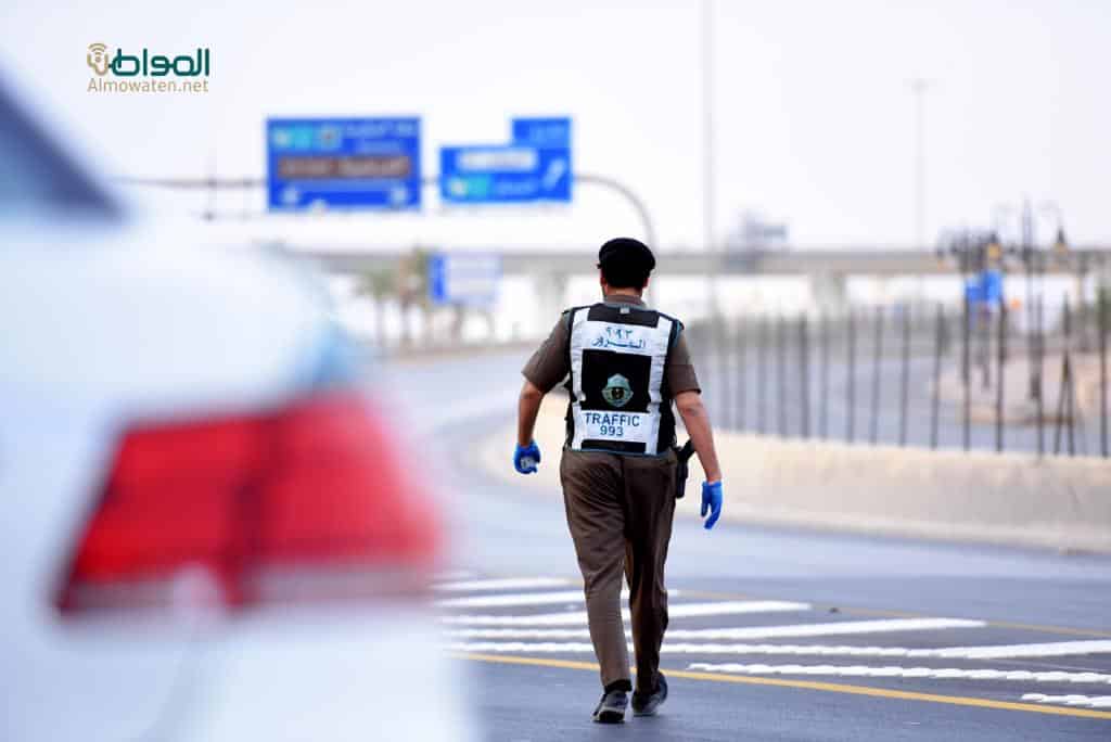 إيقاف ضابط برتبة عميد استغل نفوذه لتسهيل مرور مركبة أثناء منع التجول - المواطن