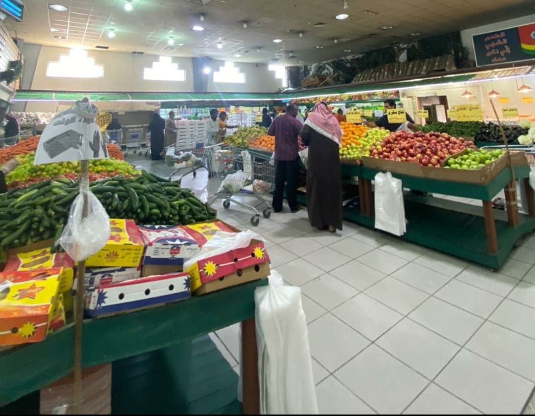 أمانة تبوك تكثف جولاتها على المحلات والأسواق استعدادًا لشهر رمضان