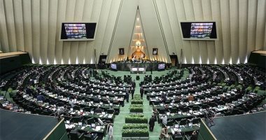 11 إصابة جديدة بفيروس كورونا بين أعضاء البرلمان الإيراني