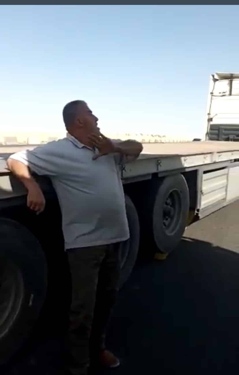 سفارتنا في الأردن تتابع قضية سائق شاحنة سعودية تعرض للإيقاف بالقوة
