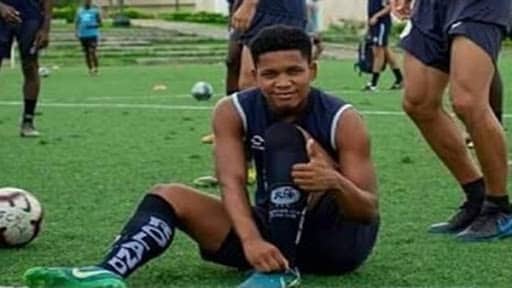 اغتيال لاعب في الدوري الإكوادوري بالخطأ أمام منزله