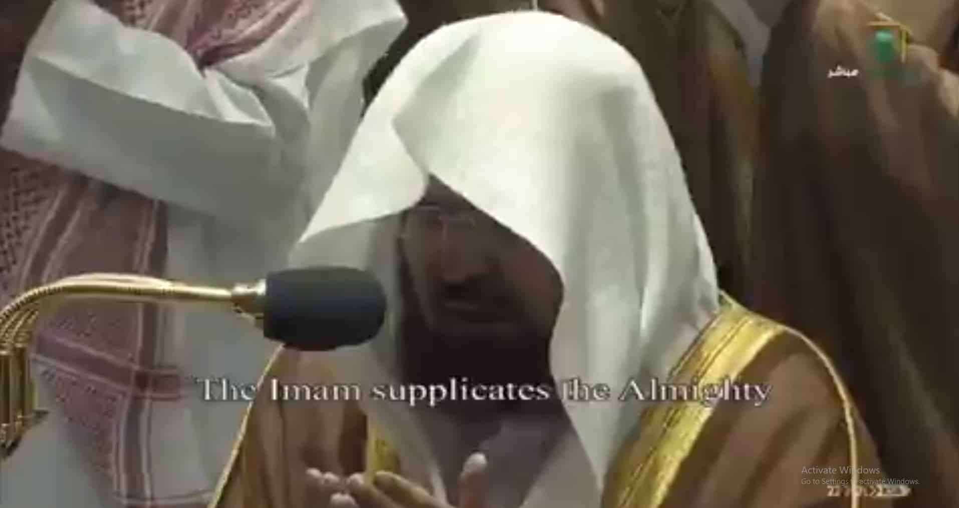 فيديو.. دعاء الشيخ السديس من بيت الله الحرام