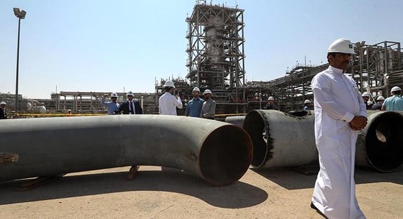 المصافي الأوروبية زادت من واردات النفط السعودية على حساب الروسية
