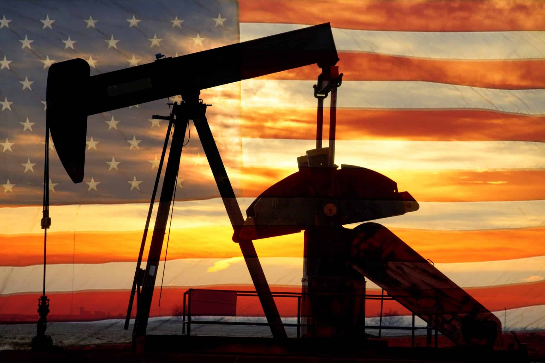 زيادة حادة غير متوقعة في مخزونات النفط الأمريكية