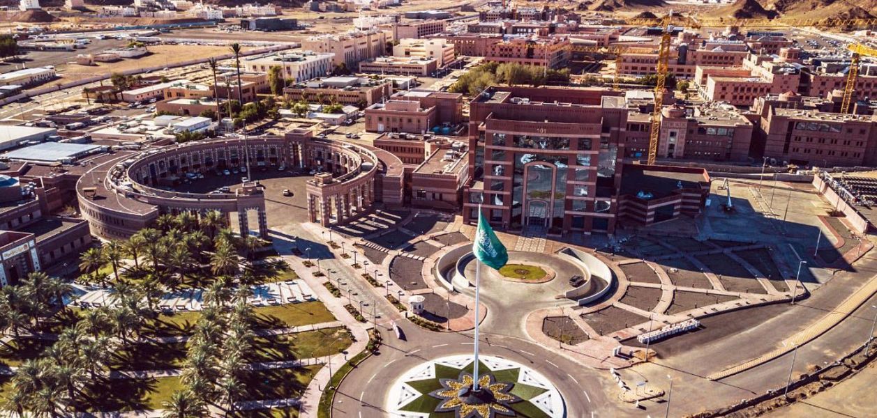 جامعة طيبة تطلق برنامجاً صيفياً بعنوان شباب طيبة