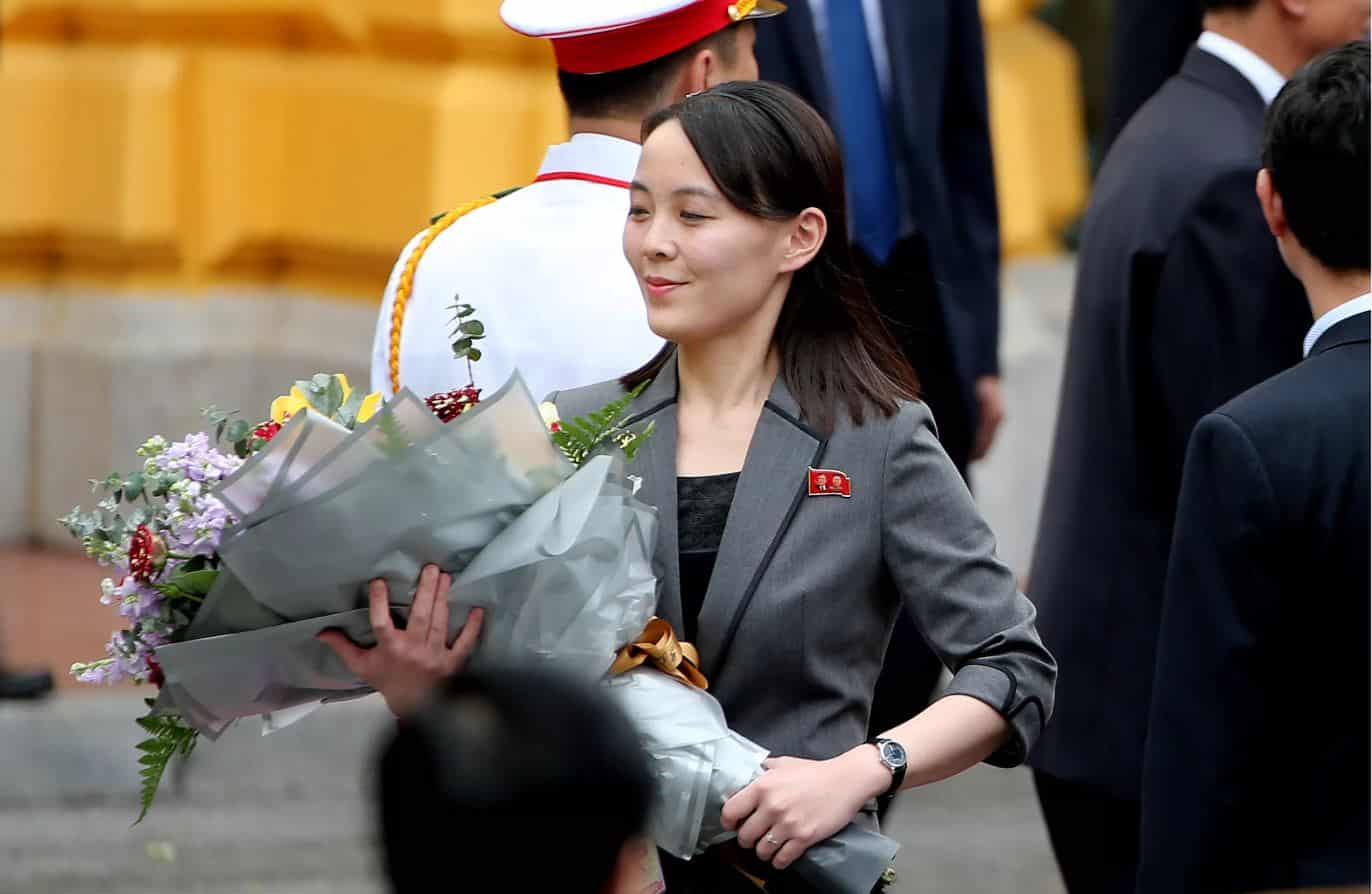 آخر تطورات حالة رئيس كوريا الشمالية .. هل تخلفه أقوى امرأة في البلاد؟