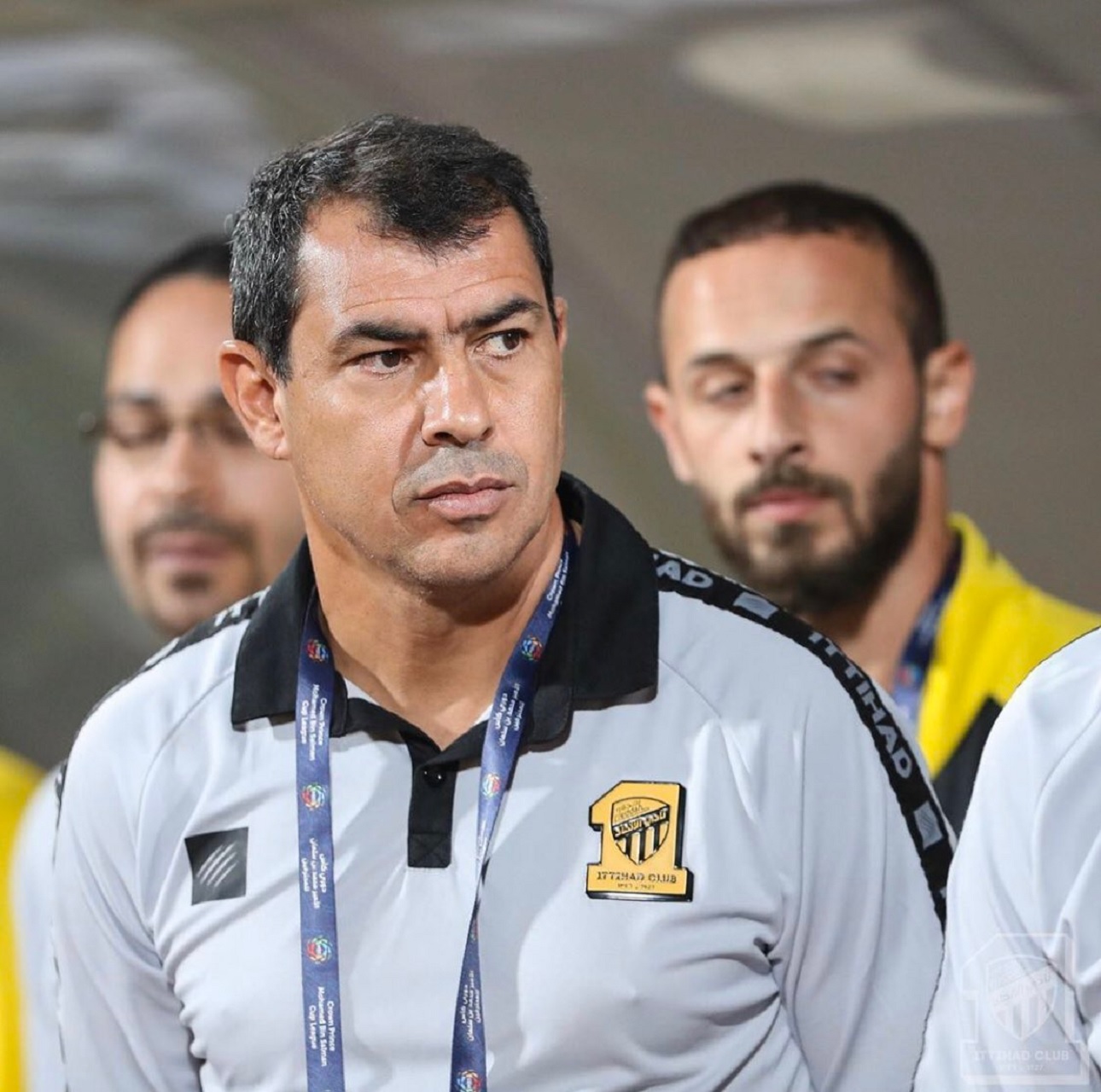 مدرب الاتحاد يُقلد نظيره في الهلال