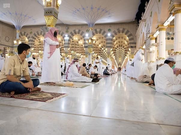 خطيب المسجد النبوي: مكافأة إحسان نبينا بالصلاة عليه