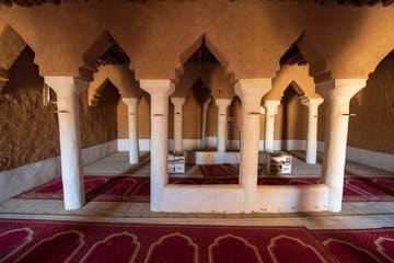 مسجد محمد المقبل التاريخي ببريدة.. بني قبل 63 عامًا على الطراز النجدي