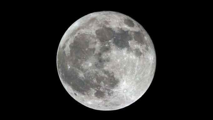 مرصد حوطة سدير : قمر منتصف رمضان ليس القمر العملاق