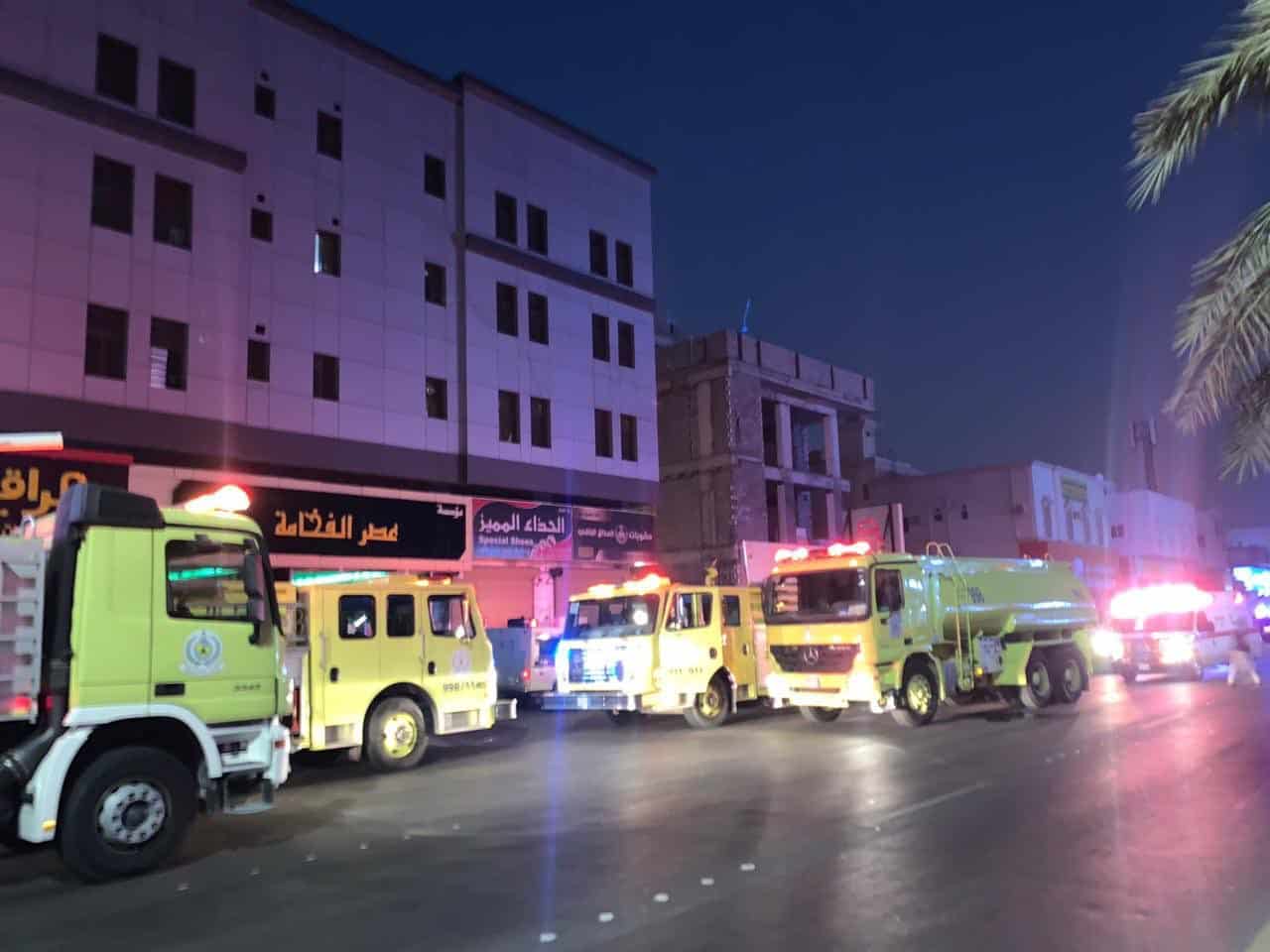 التماس كهربائي يشعل حريقًا في مبنى بالدمام وإخلاء 48 شخصًا