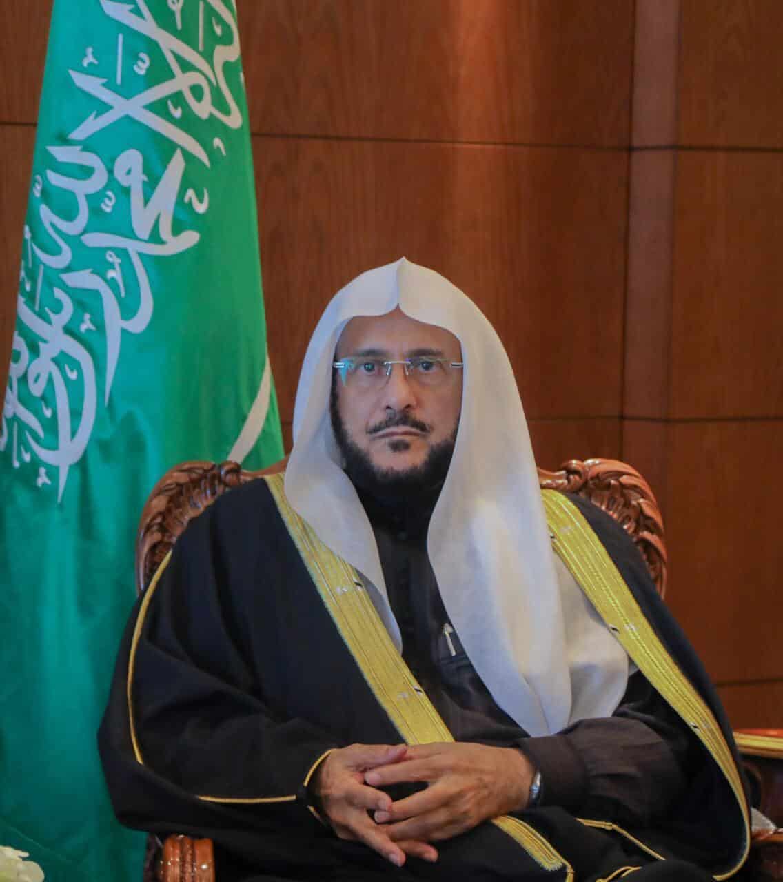 وزير الشؤون الإسلامية يتفقد غدًا مساجد وجوامع الرياض