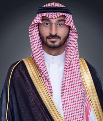 عبدالله بن بندر في ذكرى بيعة محمد بن سلمان : بلادنا تواصل السير على دروب المجد