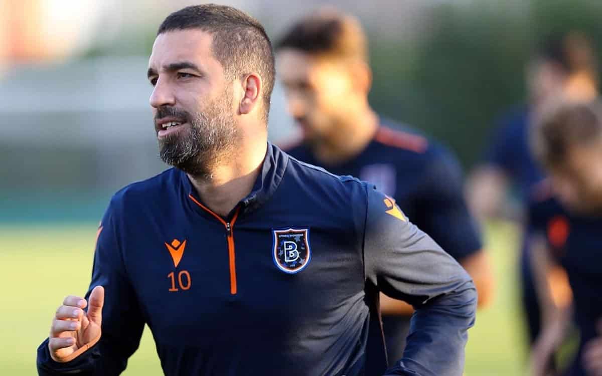 هل يتعاقد الهلال مع أردا توران ؟