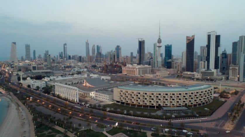 فرض حظر التجول الجزئي في الكويت لمدة شهر