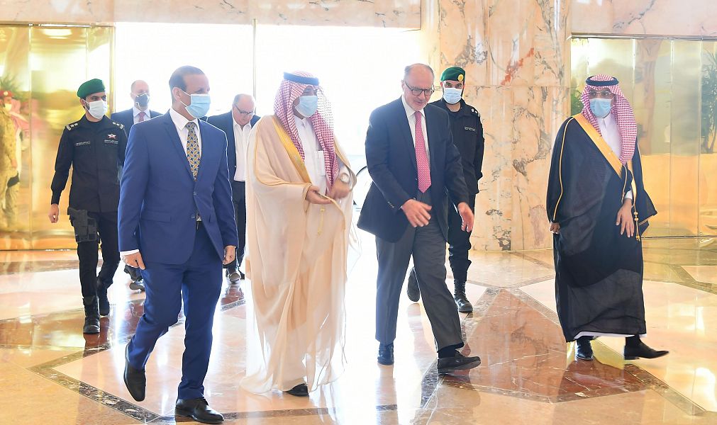 نائب رئيس مجلس الوزراء العراقي يغادر الرياض
