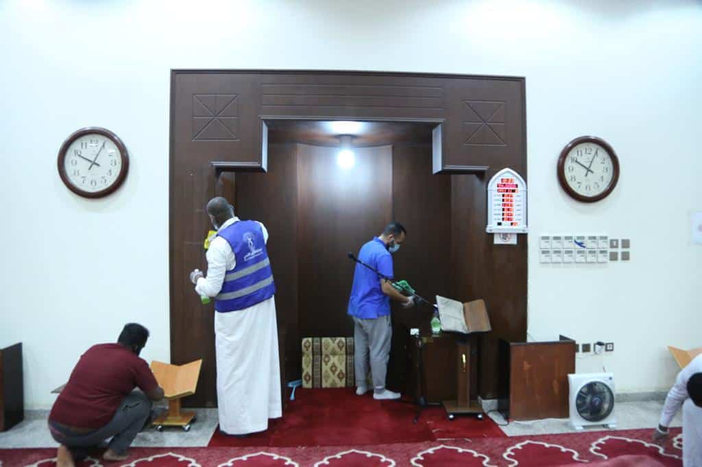تعقيم مساجد ومصليات فروع الموارد بالرياض وتوزيع مستلزمات الوقاية
