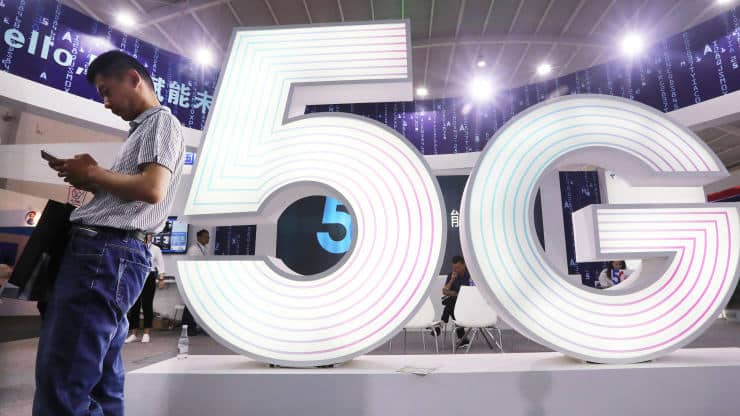 تويتر تضع “التحقق من الحقائق” على التغريدات التي تربط 5G بكورونا