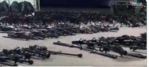 فيديو.. ضبط سفينة أسلحة إيرانية في بحر العرب