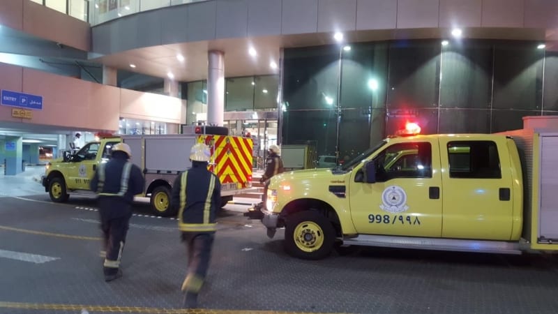 سقوط سقف مستعار في بهو مجمع سيتي مول بالطائف 