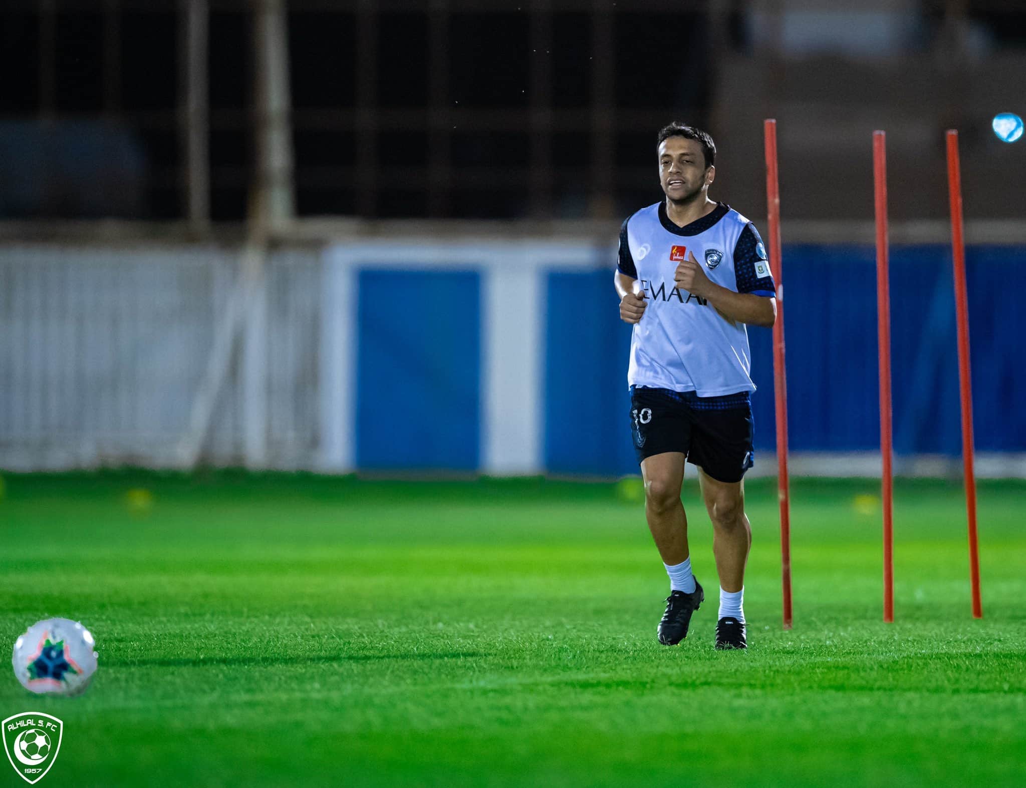 الهلال يتفق مع الشلهوب والشهري على التمديد