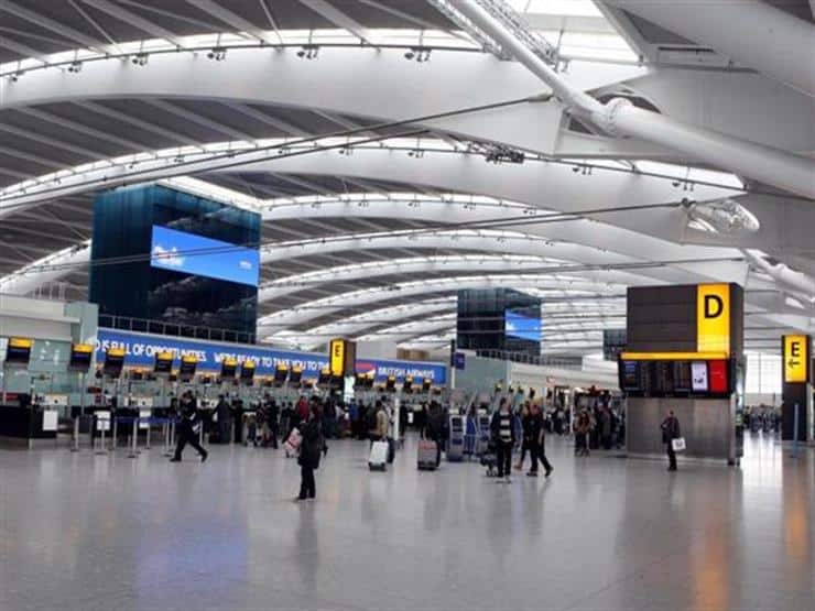 شلل بمطار هيثرو في لندن بسبب الإضرابات