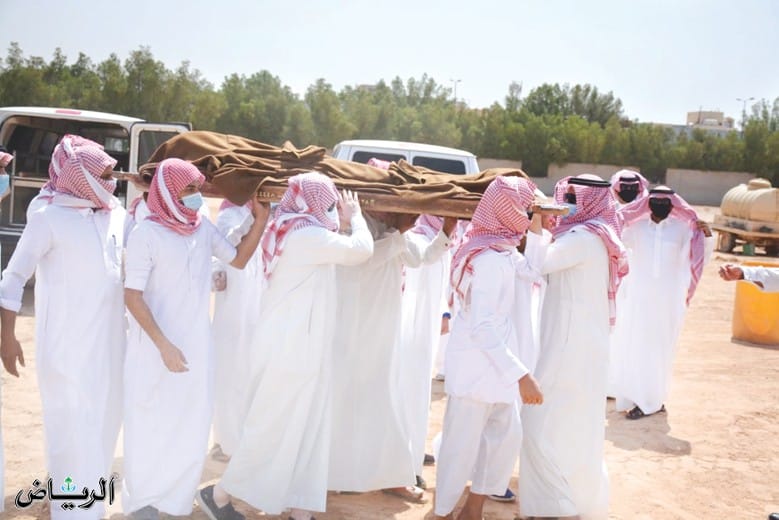 لقطات من تشييع جثمان فقيد الإعلام فهد العبدالكريم