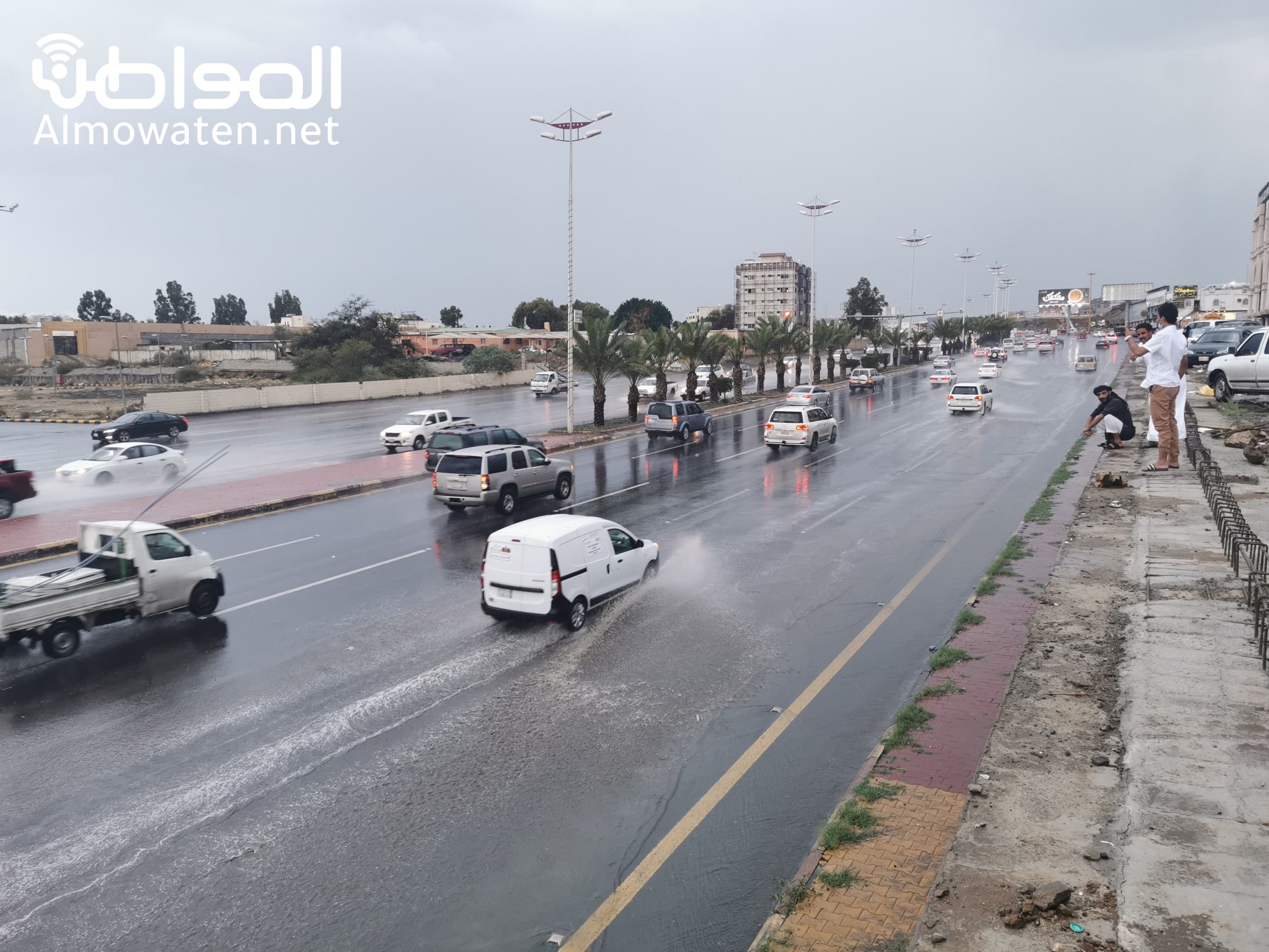 مدني عسير يحذر من الطقس: أمطار وبرد وسيول