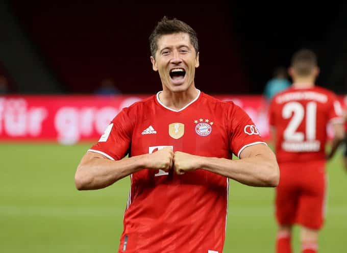 السداسية هدف ليفاندوفسكي بعد تتويج بايرن ميونيخ بـ كأس ألمانيا
