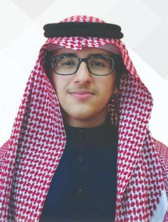 طالب سعودي يبتكر مشروعاً يحمي المخطوطات من التلف والبكتيريا
