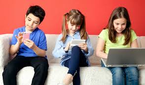 65 ٪ من الأطفال أدمنوا الأجهزة الإلكترونية في زمن الكورونا